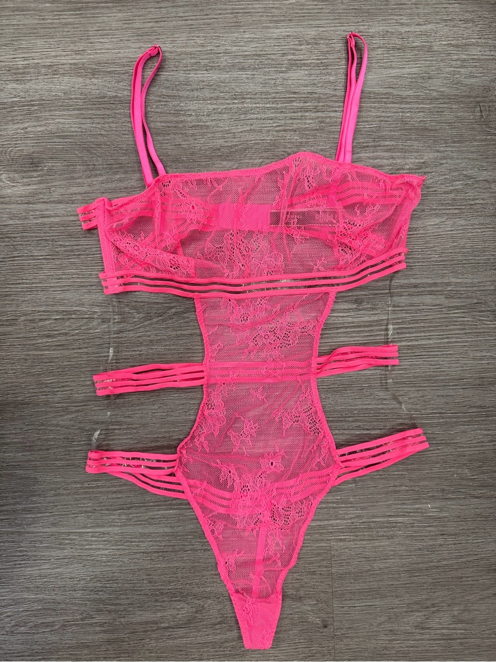 Victoria’s Secret Hot Pink Lace Cut-Out Teddy Bodysuit Size XL - Picture 2 of 4